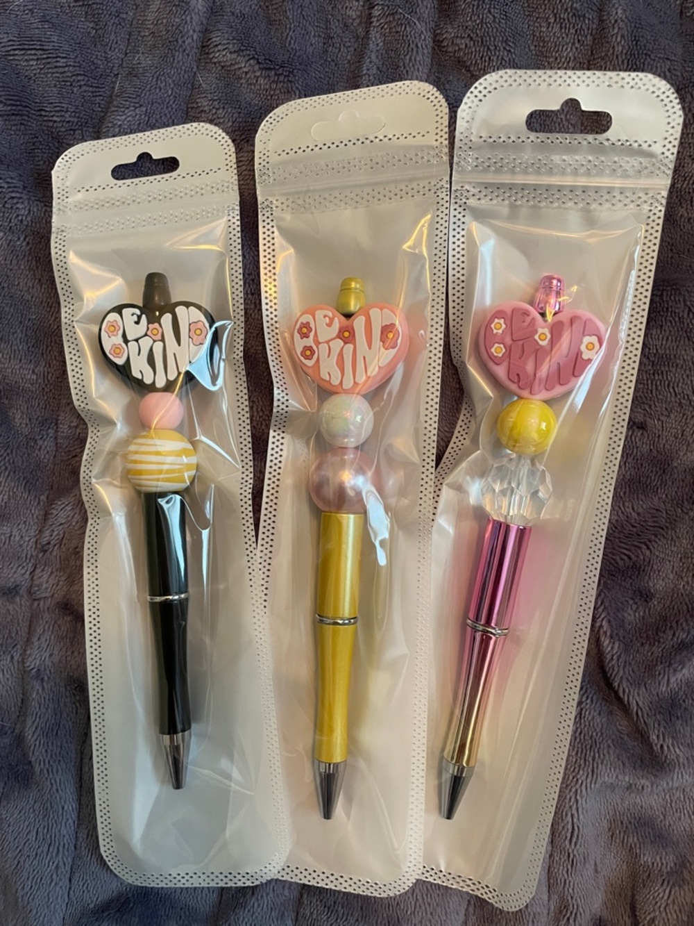 Be Kind" beaded focal pens